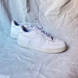 Nike Air Force 1s Low top in Classic White Color - Good Condition